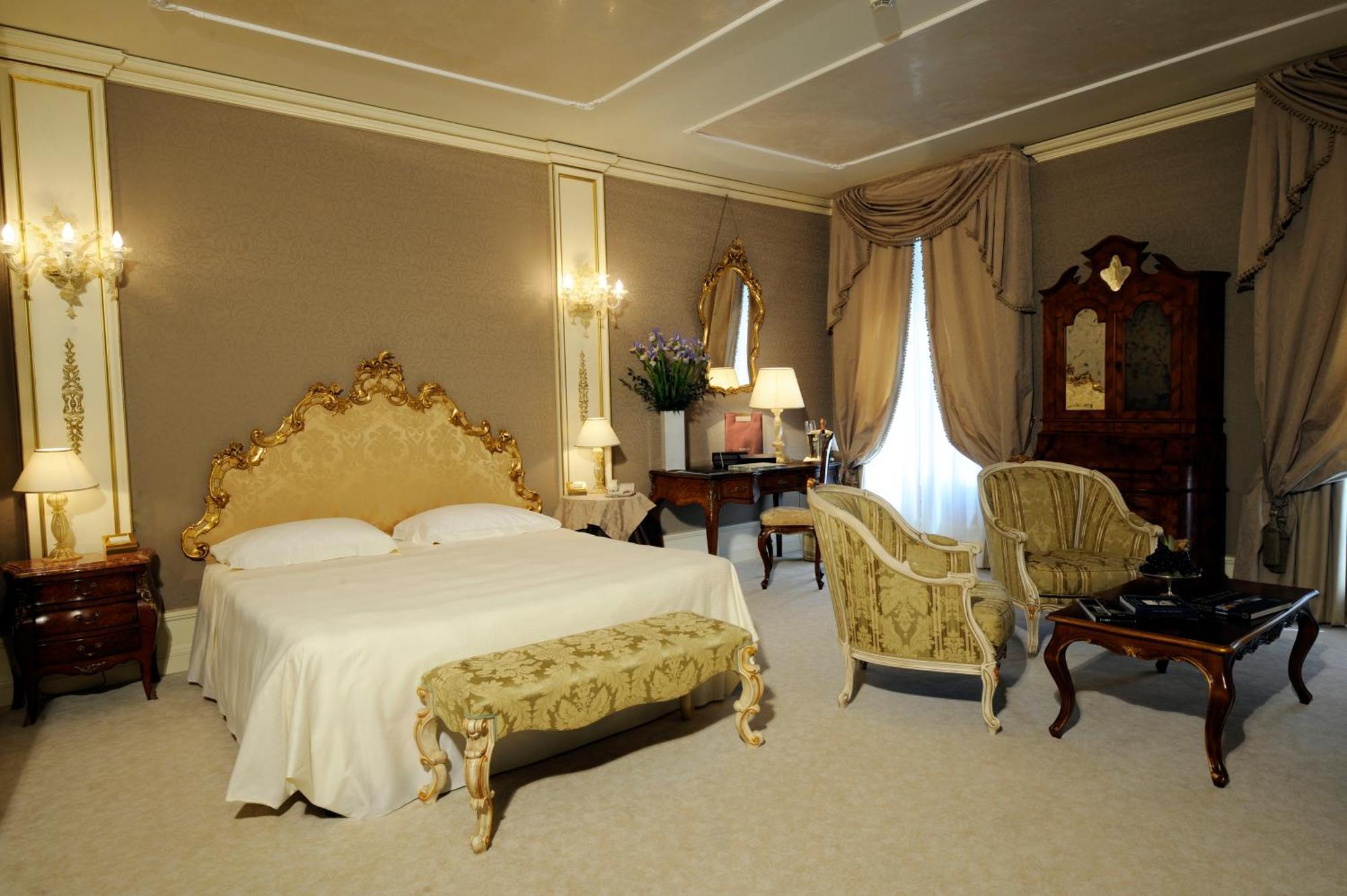 Ca' Sagredo Hotel Venice Bilik gambar
